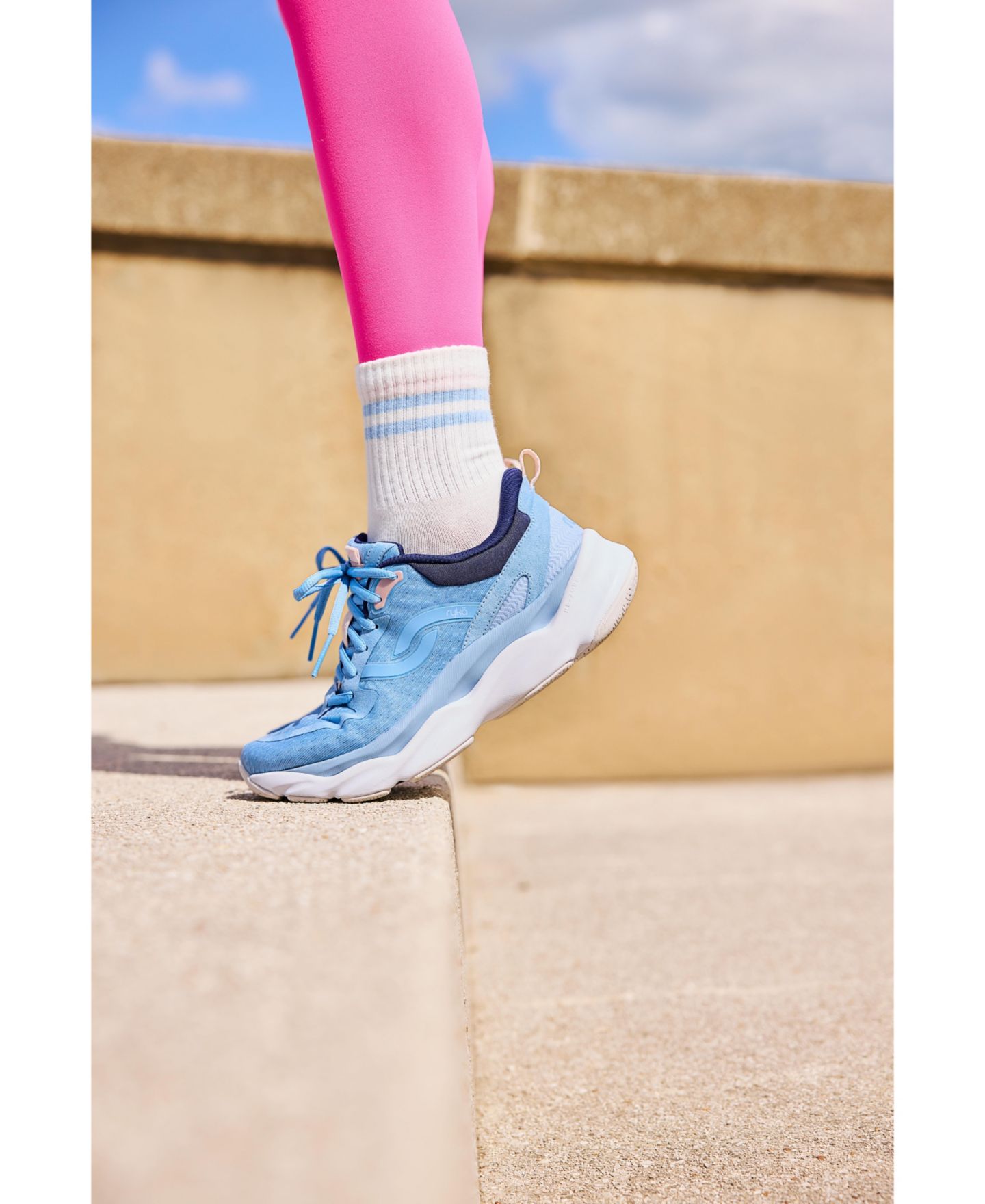 Женские кроссовки Ryka Rezorb Max Lace Up Walking, цвет: Чёрный сетчатый — фото 7