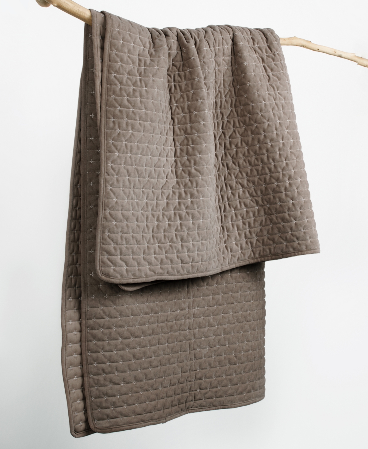 Levtex Velvet Stitch Reversible Quilted Throw, 50" X 60" In Brown