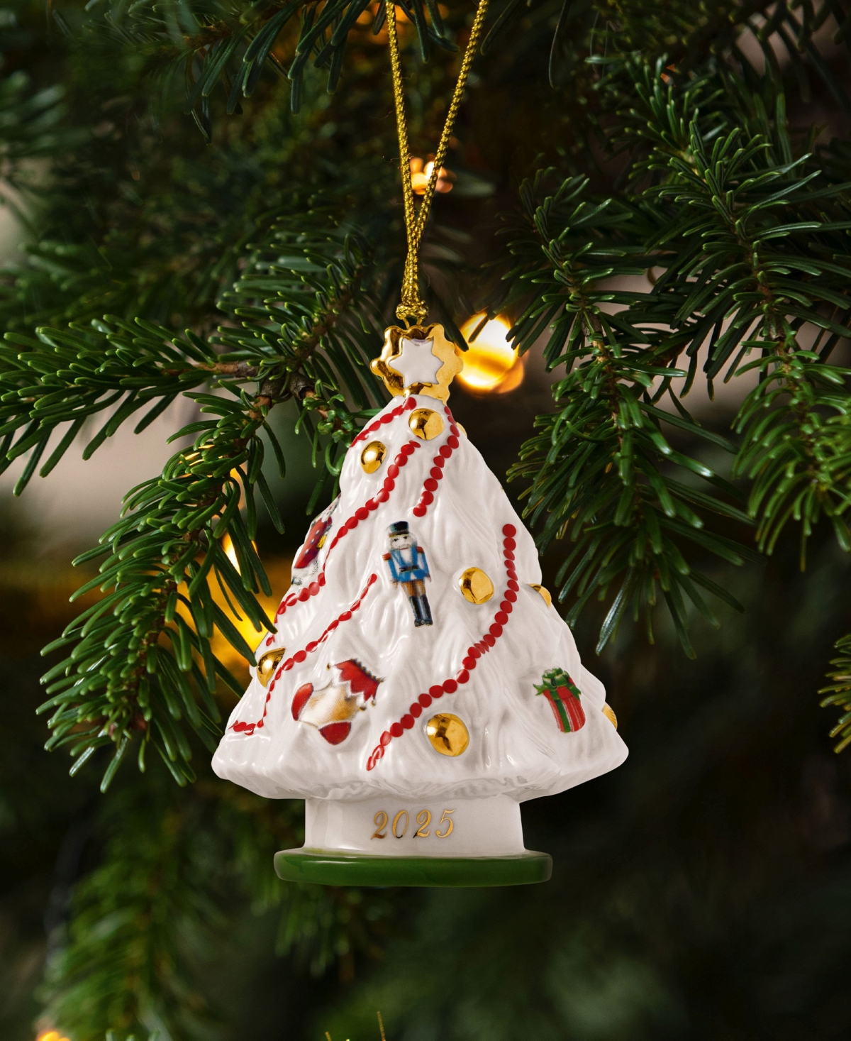 Villeroy & Boch 2025 Christmas Classics Annual Tree Ornament In Multi