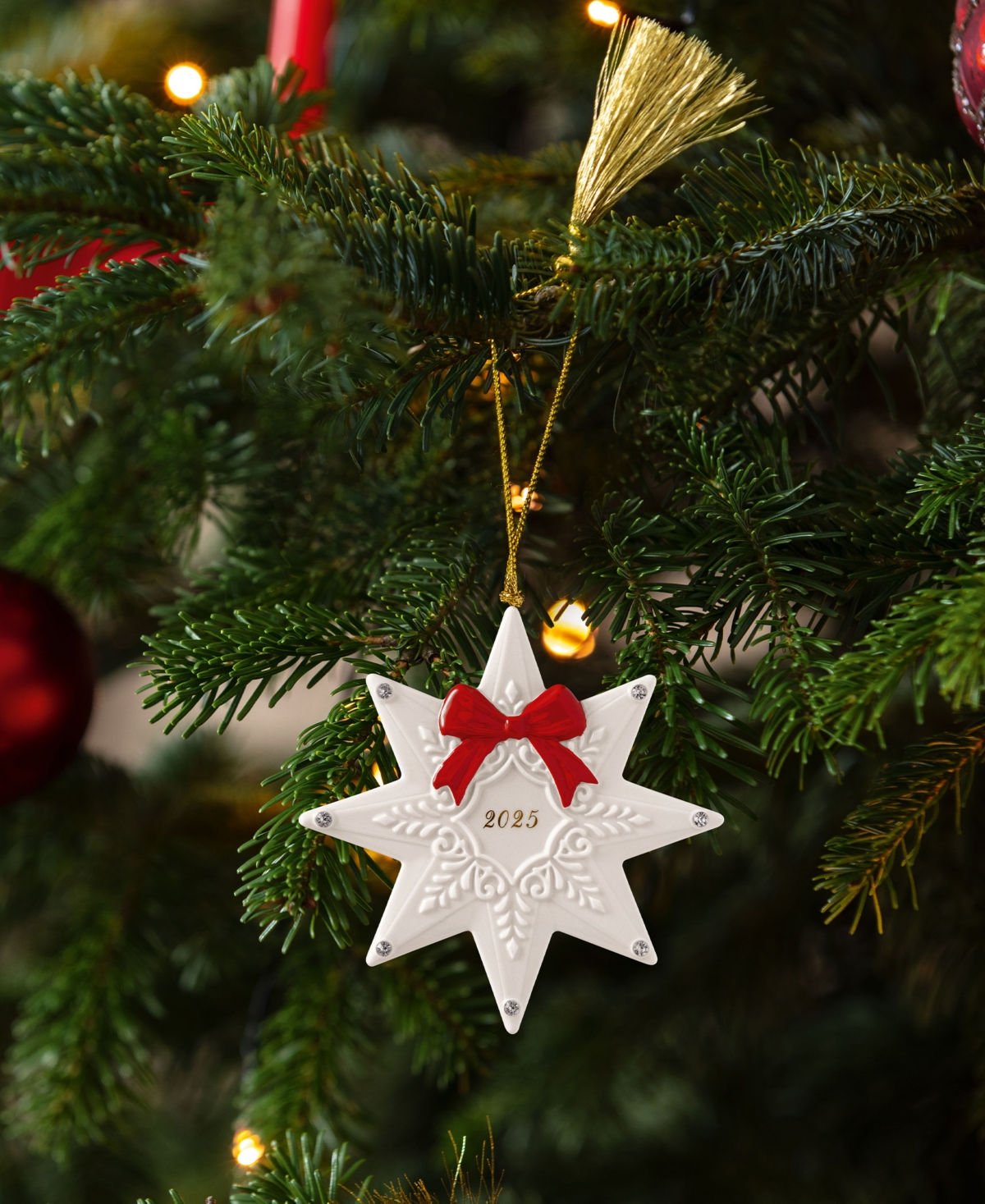 Villeroy & Boch 2025 Christmas Classics Annual Star Ornament In White