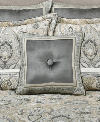 Annabelle Damask Decorative Pillow, 18" x 18"