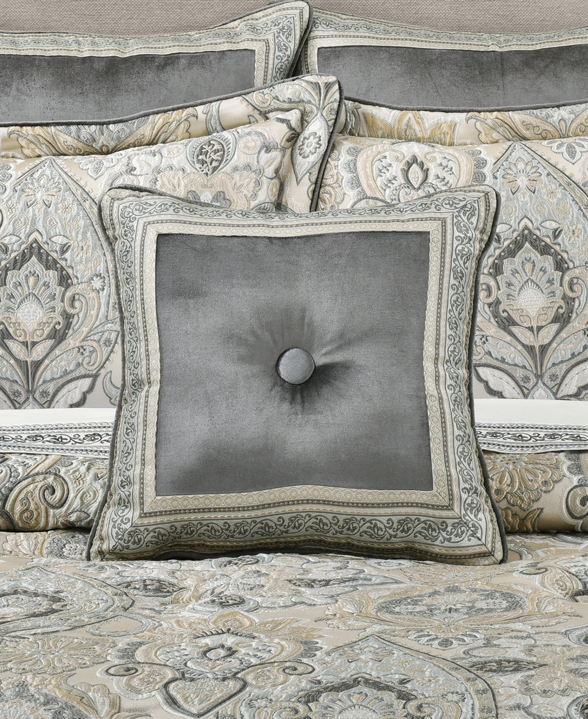 J Queen New York Annabelle Damask Decorative Pillow, 18" X 18" In Silver