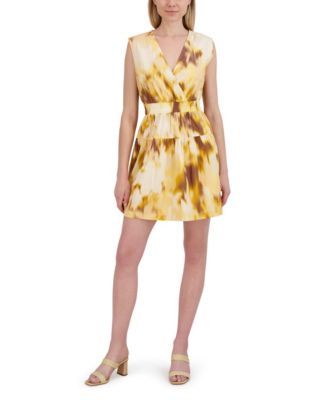 Laundry by Shelli Segal