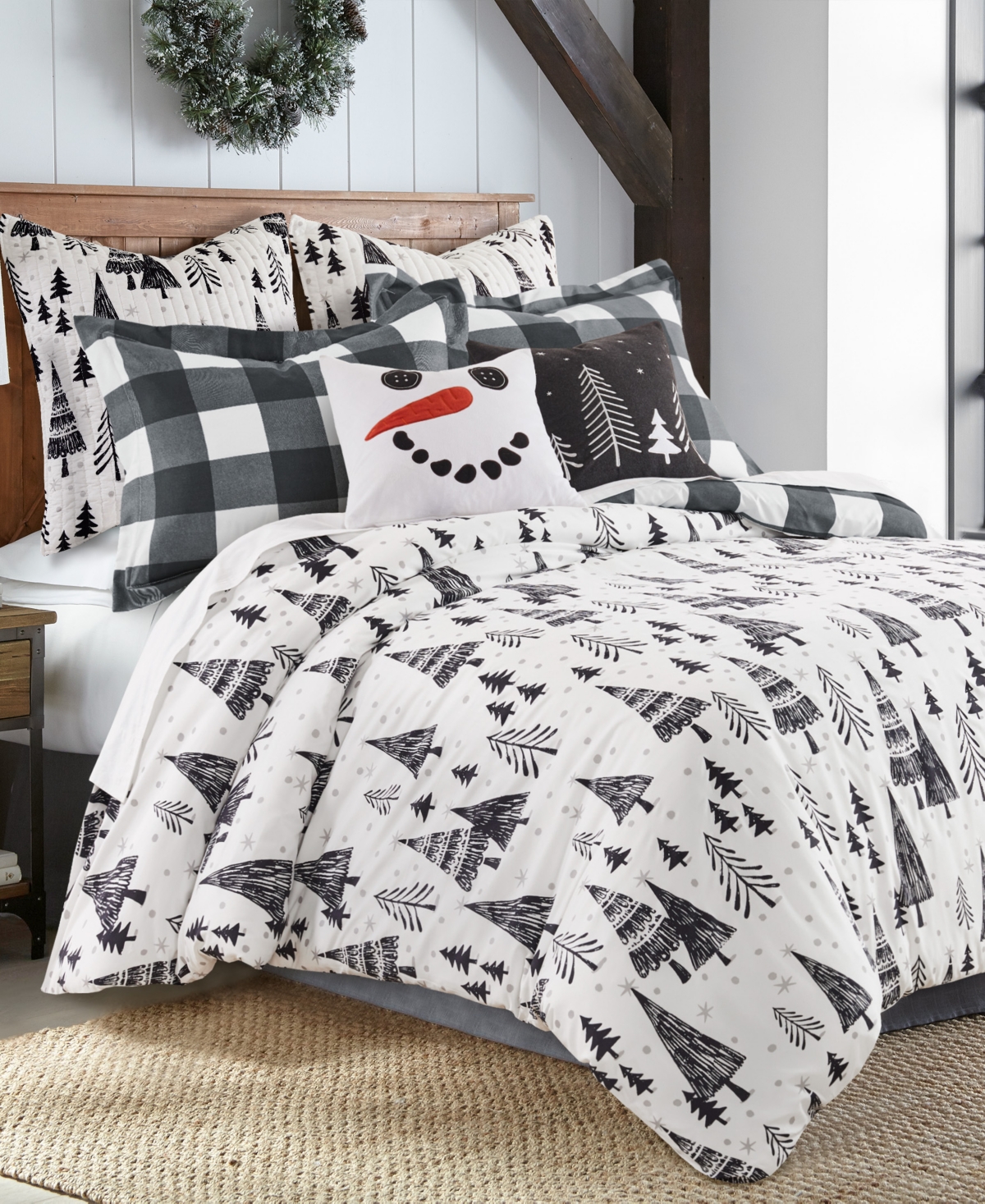 Levtex Home Merry And Bright Northern Star Reversible 2-pc. Comforter Set, Twin In Black