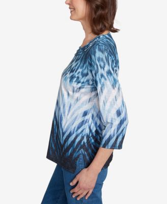 Women's Classic Ombre Animal Skin Three Quarter Sleeve Top