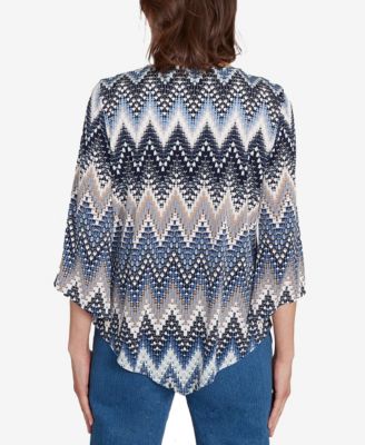 Women's Classic Puff Print Textured Chevron Top