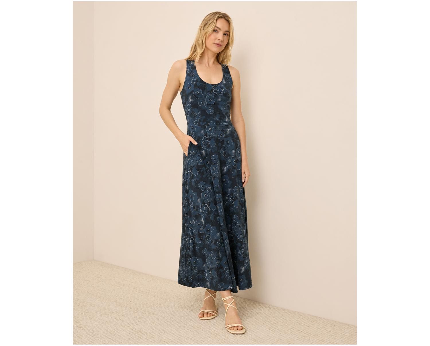 Women's Fit & Flare Open Back Maxi Dress