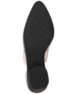 Women's Minnsy Cutout Low-Heel Shooties