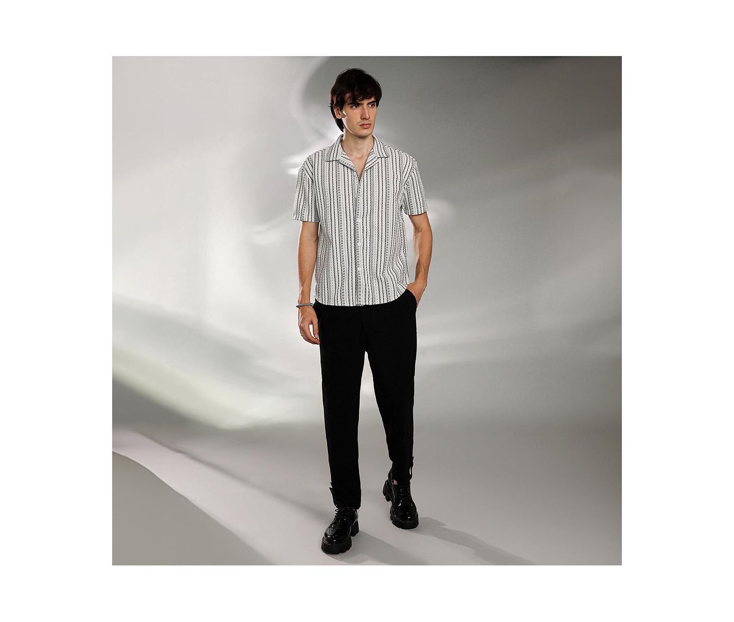 Мужская рубашка Cahoot Campus Sutra Striped-Weave Oversized, цвет: Белый — фото 5