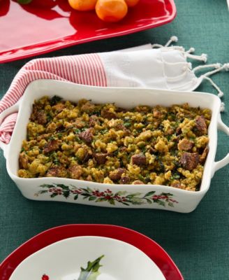 Holly Vines Medium Rectangular Baker