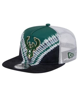 New Era - Men's Black/Hunter Green Milwaukee Bucks Throwback Dye Golfer Snapback Hat