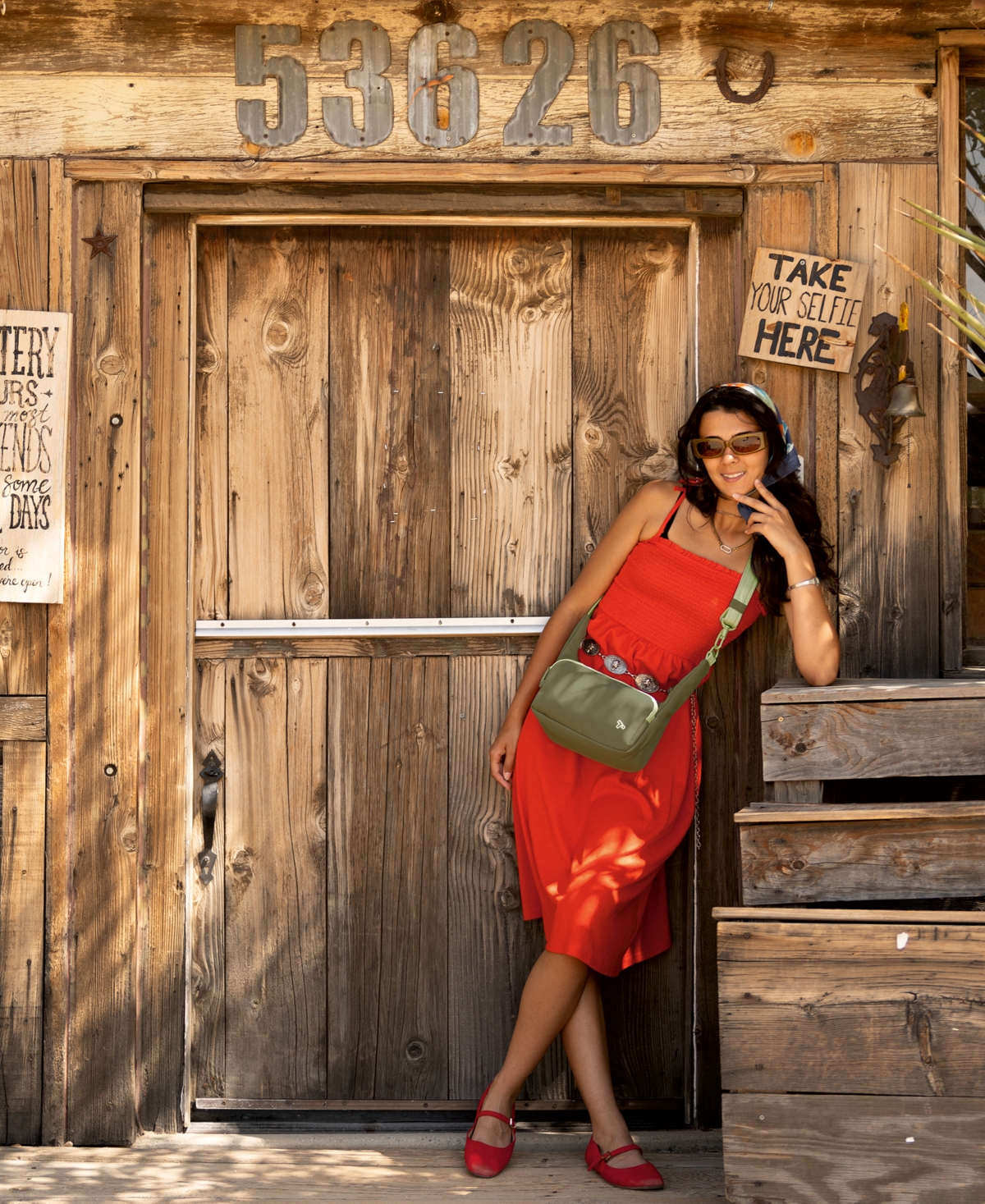 Travelon Anti-theft The Voyages East/west Crossbody In Green