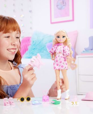 Dream Besties Festival Looks Set with Barbie Malibu Doll