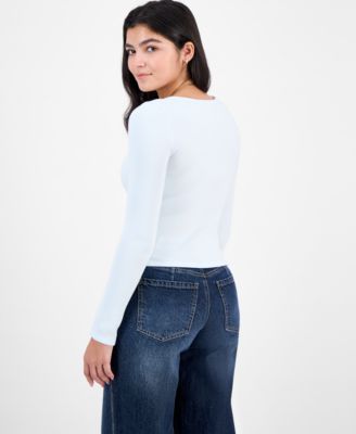 Juniors' Hacci Embroidered Long-Sleeve Henley