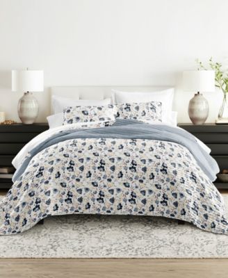 French Jacobean Reversible 3-Pc. Quilt Set, King/California King