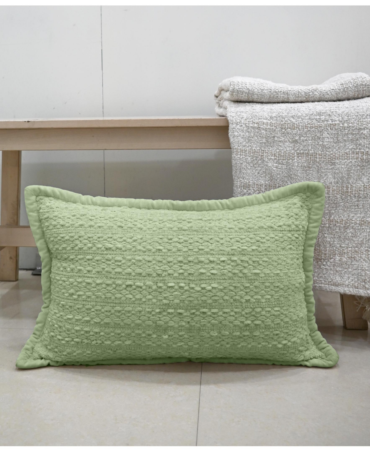 Vibhsa Honeycomb Handwoven Decorative Pillow, 14" X 24" In Green