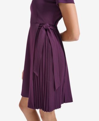 Women's Short Sleeve Pleat Dress
