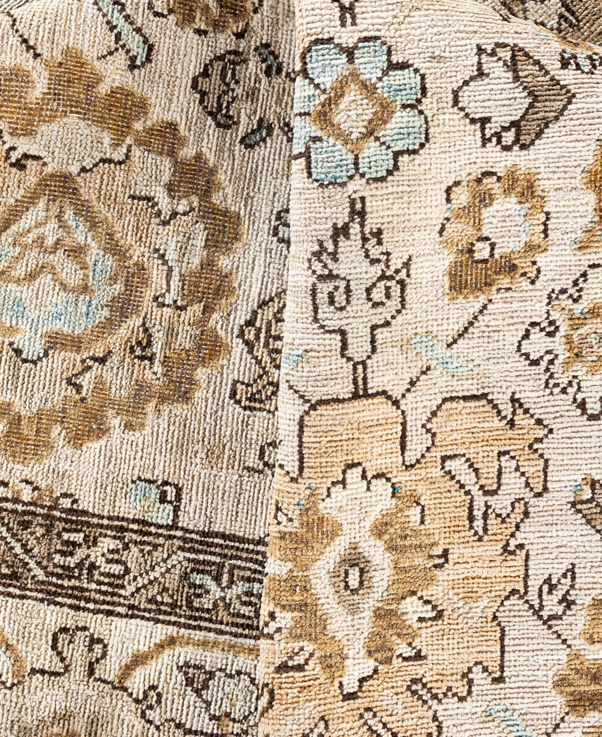 Adorn Hand Woven Rugs Serapi M0103-220 7'9"x10'3" Area Rug In White