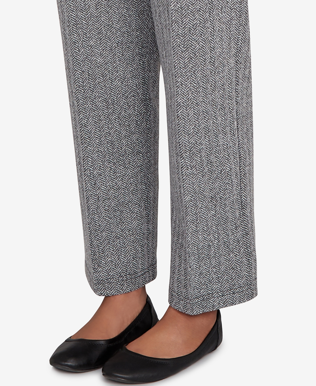 Alfred Dunner Petite Jet Setter Herringbone Knit Medium Length Pants In Gray