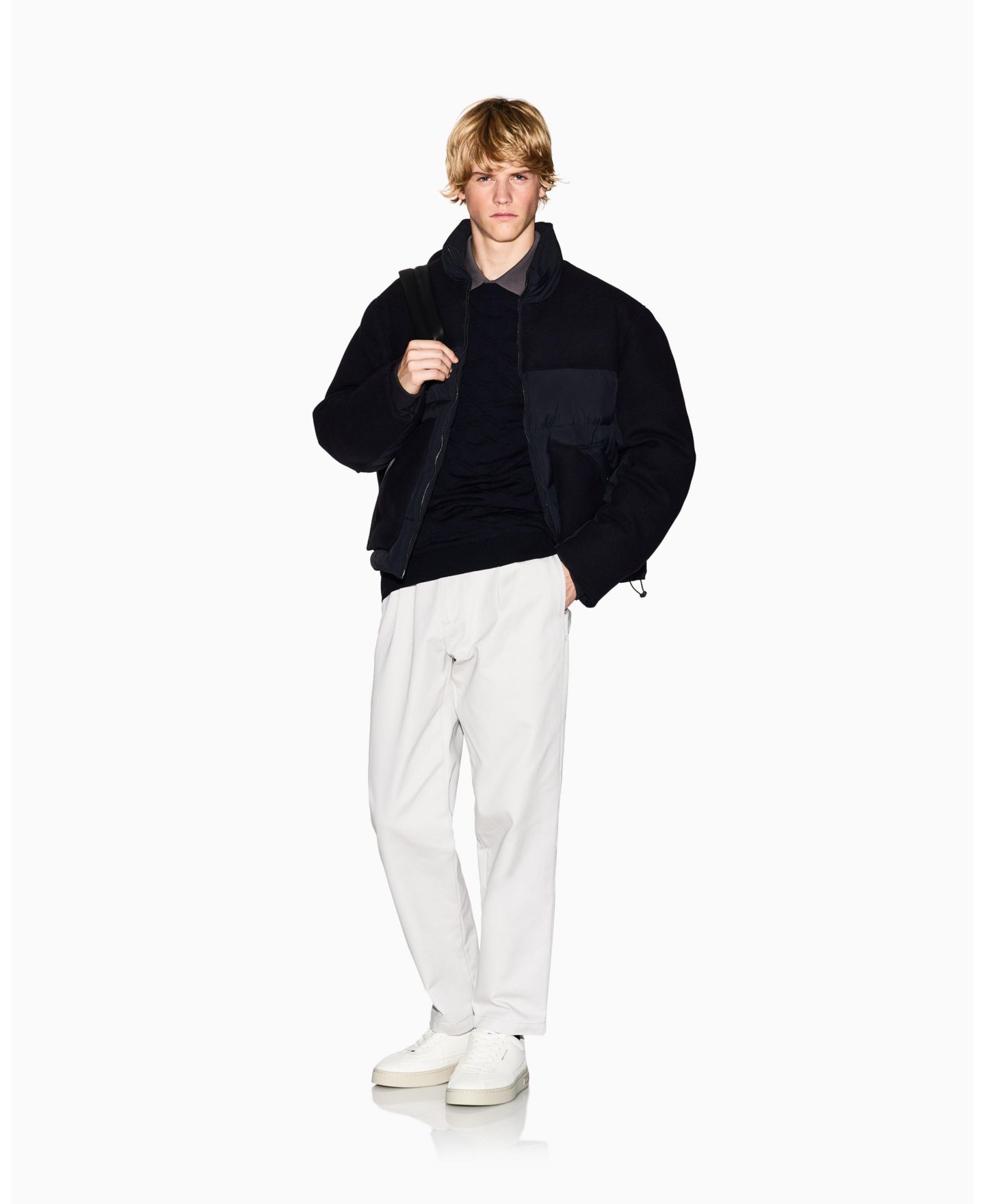 Мужской свитер A|X Armani Exchange Cozy Lab Tonal Crewneck, цвет: Глубокий тёмно-синий — фото 2