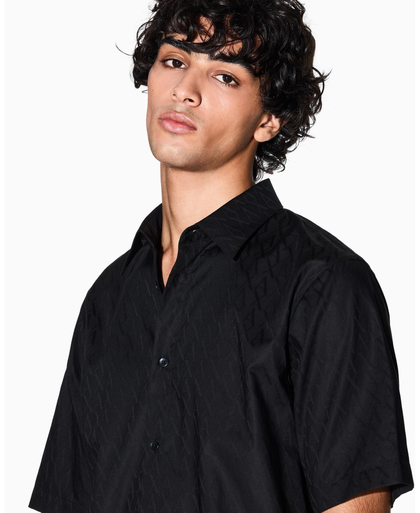 Мужская рубашка A|X Armani Exchange Short Sleeve Cotton Jacquard Allover Logo Woven, цвет: Чёрный — фото 5