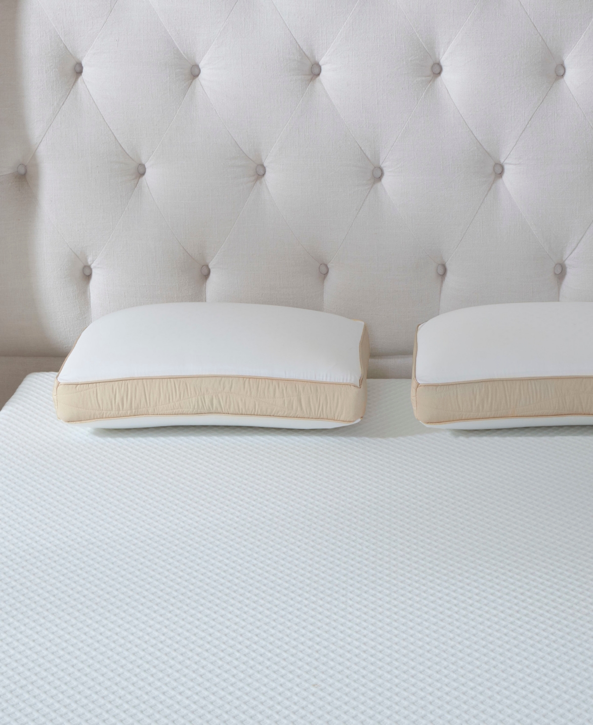 La-z-boy Hybrid Bliss Memory Foam Pillow, Standard In White