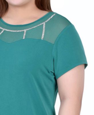 Plus Size Short Sleeve Crepe Top With Stone Details