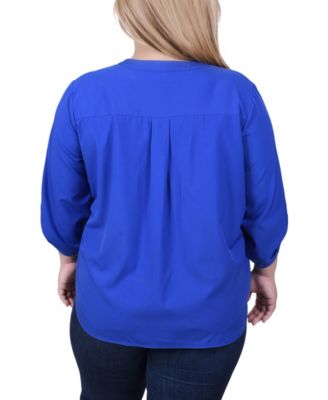 Plus Size 3/4 Tabbed Sleeve Y Neck Top