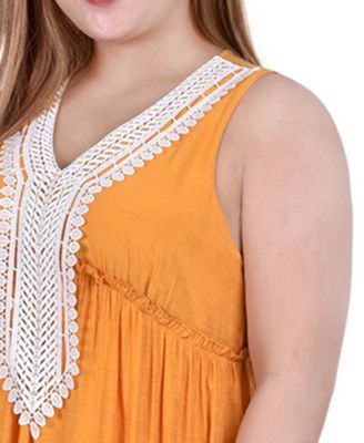 Plus Size Sleeveless Crochet Detail Dress