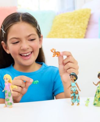 and Friends with Small Dolls Set