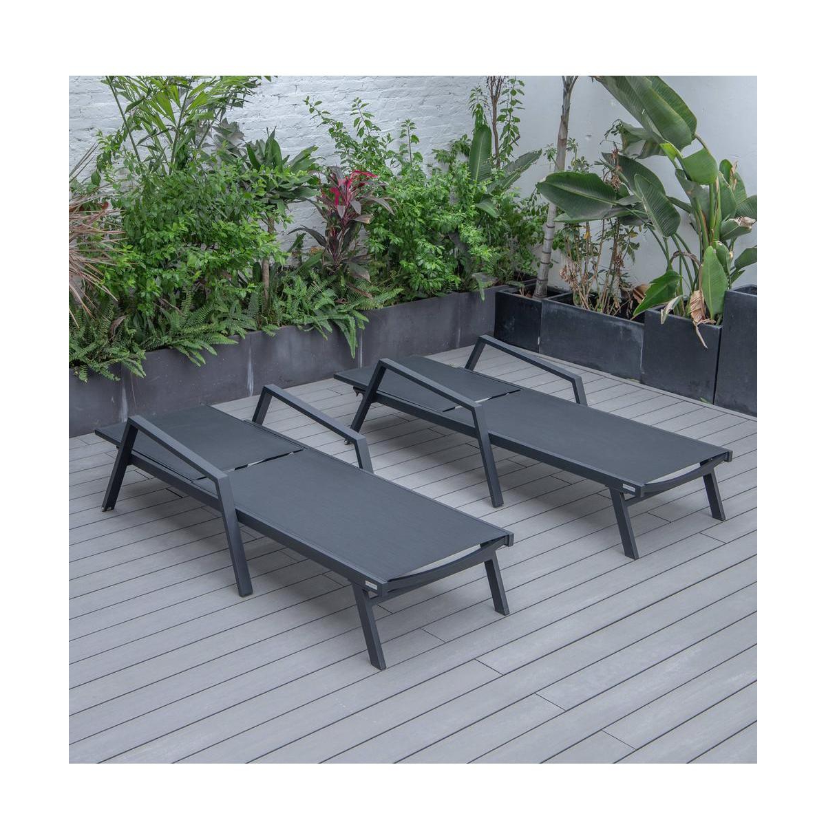 LeisureMod Lounge Chair With Armrests in Black Aluminum Frame, Set of 2