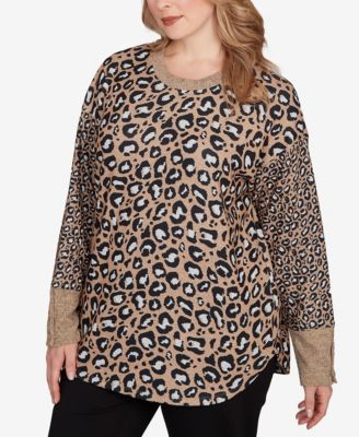 Plus Size Sweater Trimmed Cozy Animal Print Top