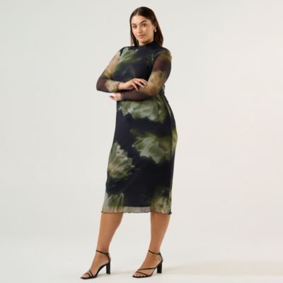 Plus Size Peace Lily Mesh Dress
