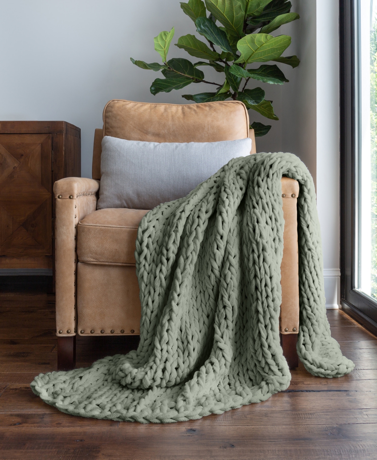 Ienjoy Home Eucalyptus Oversized Chunky Hand-knit Throw, 59" X 47" In Green