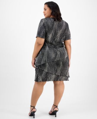 Plus Size Printed Tiered Short-Sleeve Sheath Dress