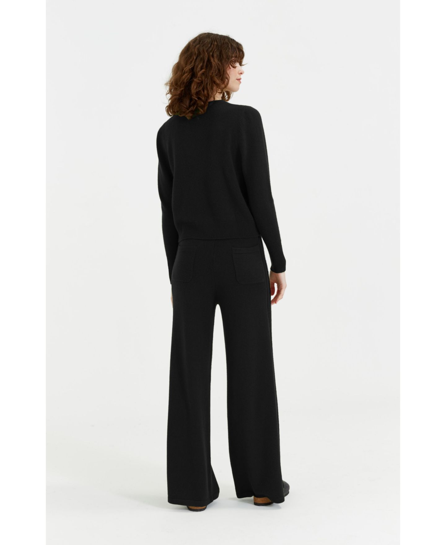 Женский свитер Chinti & Parker Pure Cashmere Cropped Sweater, цвет: Чёрный — фото 4