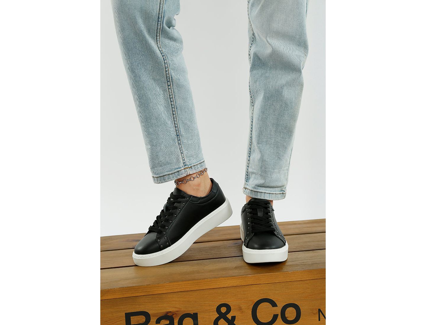 Женские кроссовки Rag & Co Strider Studs Embellished Chunky, цвет: Чёрный — фото 5