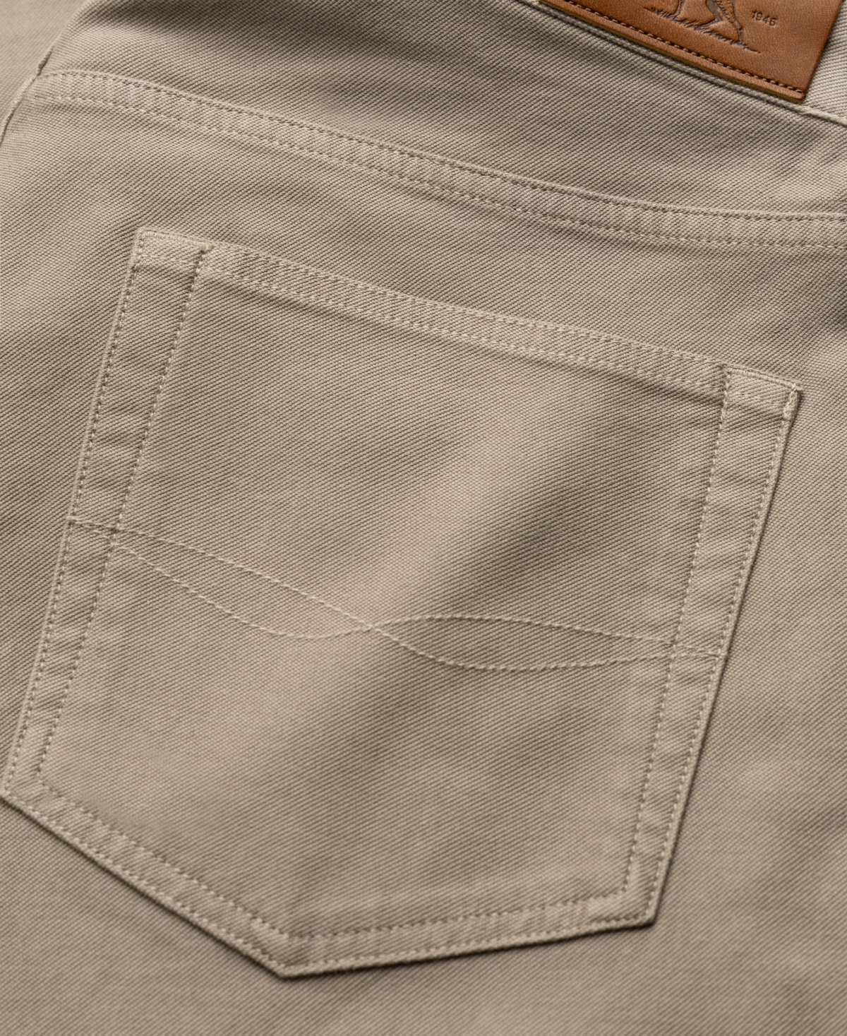 Rodd & Gunn Motion 2 Straight Jean In Brown