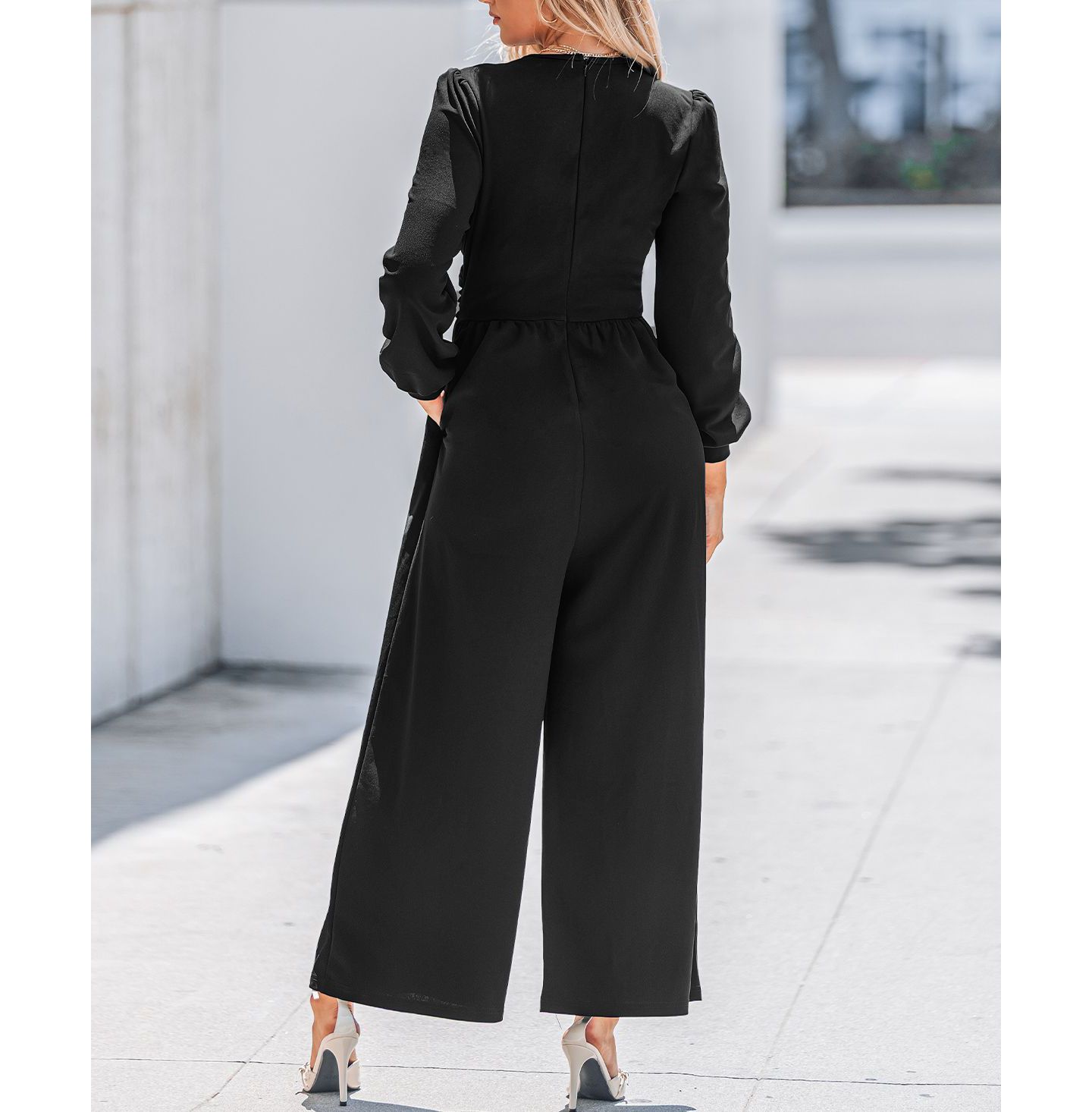 Женский комбинезон Cupshe Plunging Long Sleeve Wide Leg Jumpsuit, цвет: Чёрный — фото 3