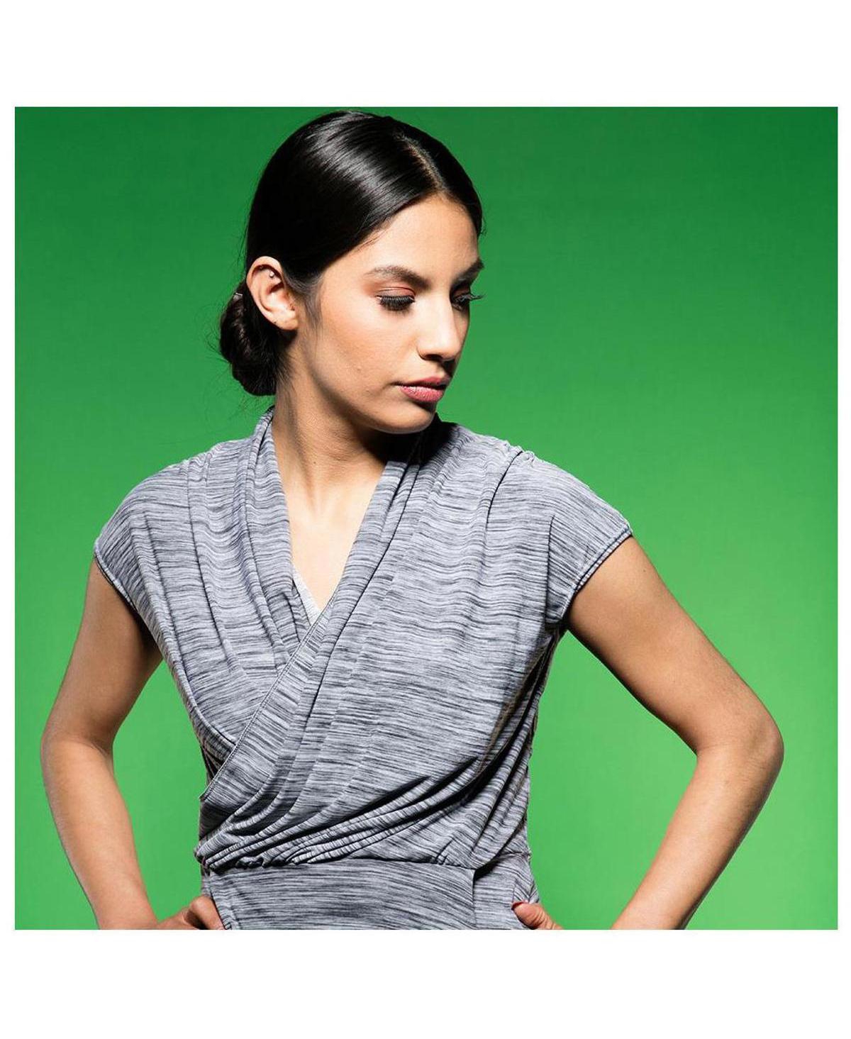 Savage Widetone Seamless Background Paper, 86" wide x 36' Tech Green, #46 - Bundle With Flashpoint 10' Background Support System Air Cushioned,