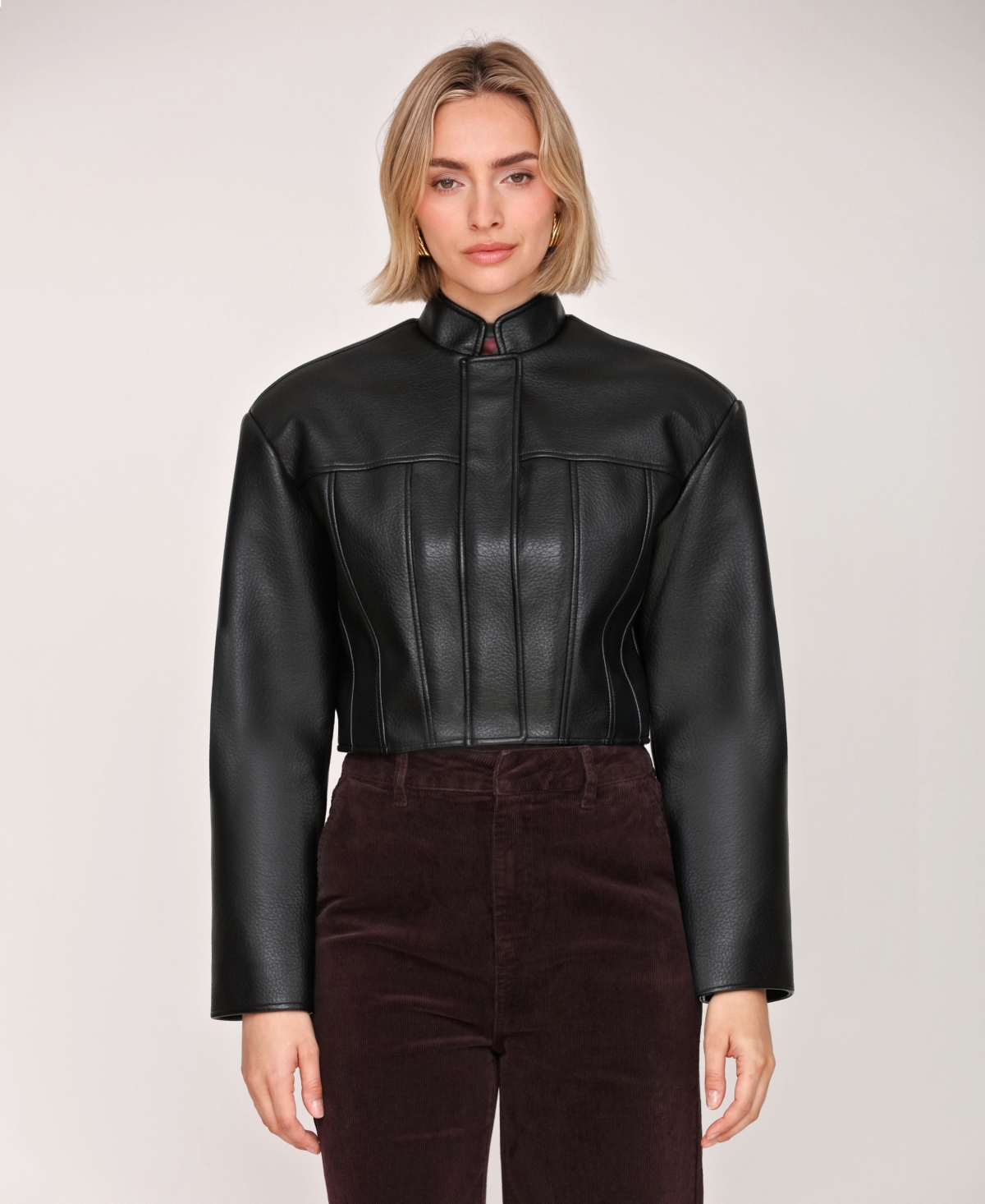 Avec Les Filles Women's Wide Shoulder Cropped Jacket In Black
