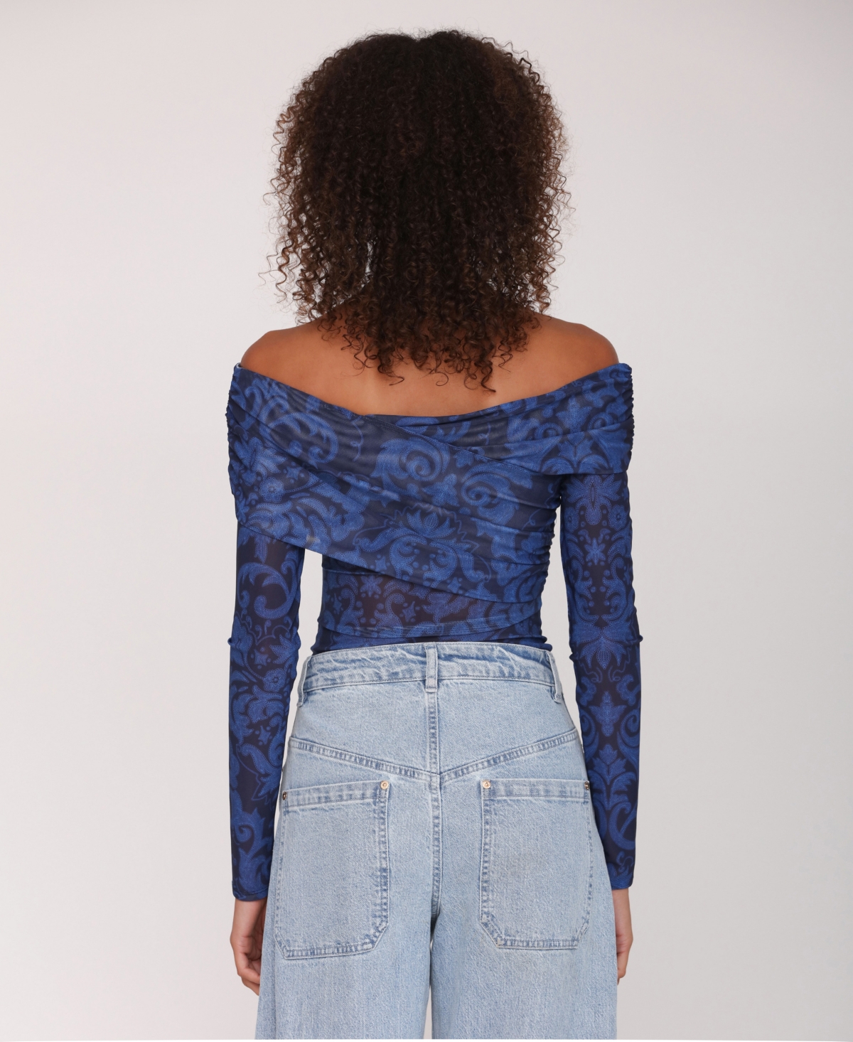Avec Les Filles Women's Off-the-shoulder Bodysuit Top In Blue