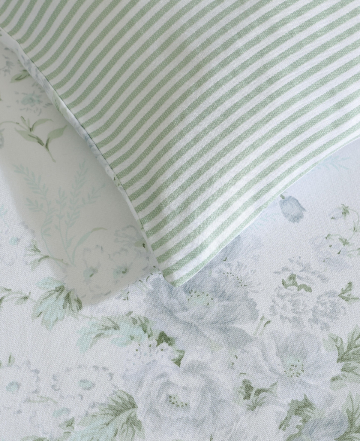 Laura Ashley Arundel Sateen 2-Pc. Duvet Cover Set, Twin