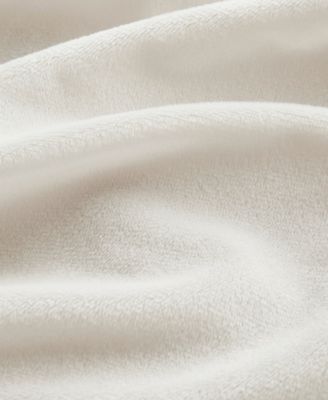 Vivienne Faux Fur Throw, 50" x 60"