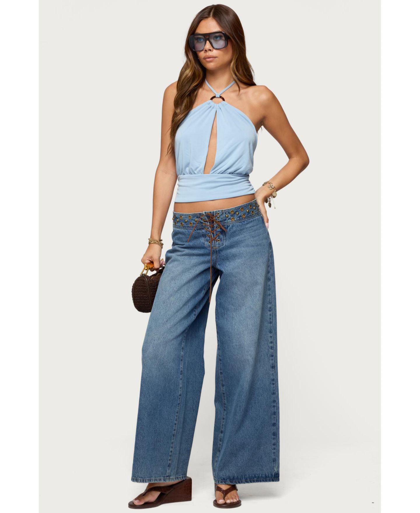 Женский топ Edikted Khalia Backless Cut Out Halter, цвет: Светлый синий — фото 2