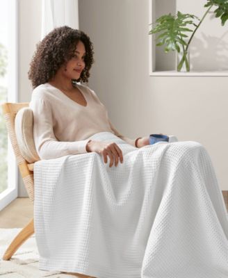 Madison Park Waffle Weave Cotton Blanket, King