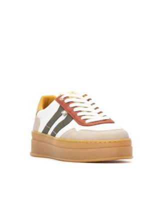 Women's Casual Sneakers By XTI