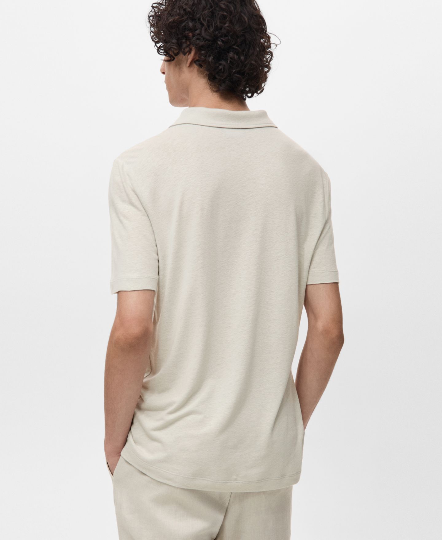 Мужское поло Mango Linen Blend Slim Fit Polo Shirt, цвет: Ледяной серый — фото 6