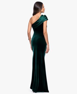 Women's Long Velvet One-Shoulder Gown
