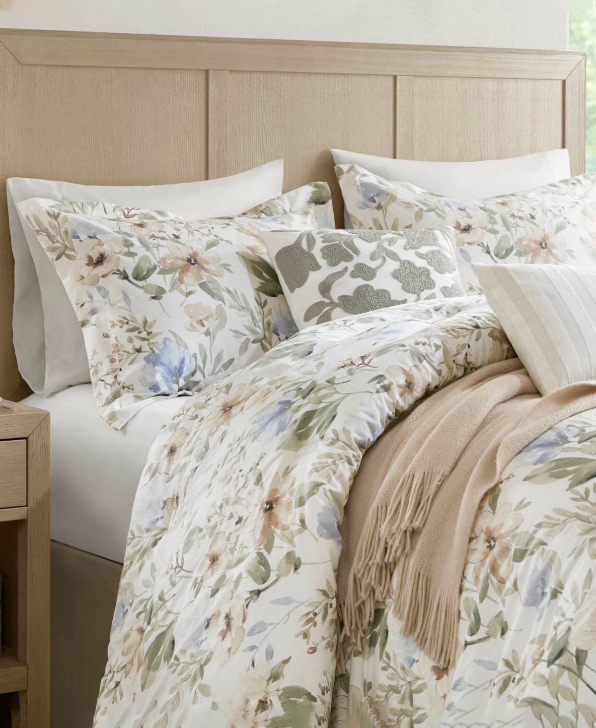 Harbor House Herbal Print Oversized 6-pc. Comforter Set, Cal King In Multi